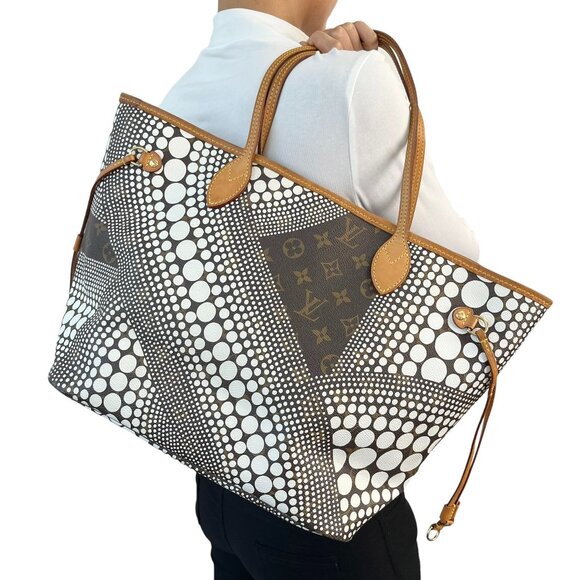 LOUIS VUITTON Vintage Monogram Neverfull MM Yayoi Kusama Tote Bag Dots [106029] - Picture 2 of 13
